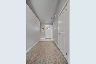 585 E Forks Circle, Cave Junction, OR 97523 - Photo 3