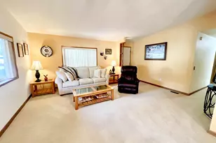 1001 SE 15th St, Bend, OR 97702 - Photo 5