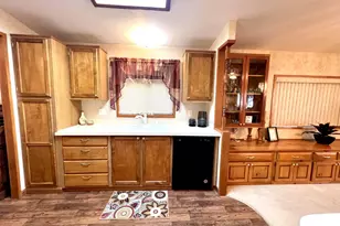 1001 SE 15th St, Bend, OR 97702 - Photo 11