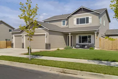 280 NW Double Eagle Avenue, Madras, OR 97741 - Photo 1