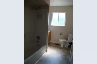 1405 NE Laura Court, Grants Pass, OR 97526 - Photo 15