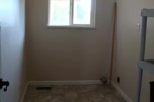 1405 NE Laura Ct, Grants Pass, OR 97526 - Photo 7