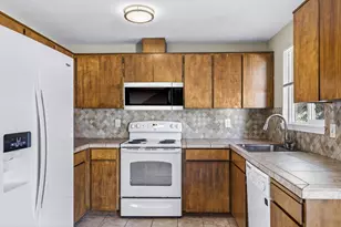 2739 NE Cordata Dr, Bend, OR 97701 - Photo 5