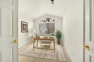 606 Summerwood Dr, Medford, OR 97504 - Photo 17