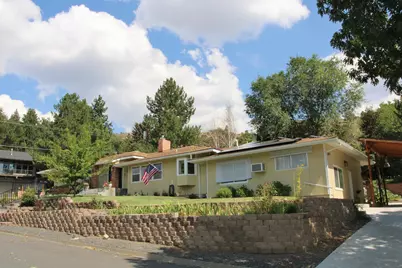 2075 Calhoun Street, Klamath Falls, OR 97601 - Photo 3