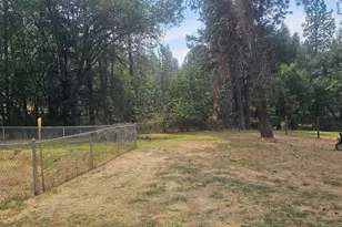 703 Jaynes Dr, Grants Pass, OR 97527 - Photo 5