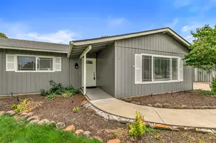 21 Hickory Ln, Central Point, OR 97502 - Photo 25