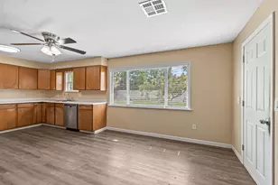 21 Hickory Ln, Central Point, OR 97502 - Photo 9