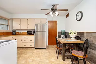 861 SE M St, Grants Pass, OR 97526 - Photo 5