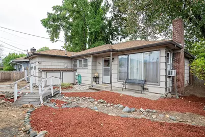 861 SE M Street, Grants Pass, OR 97526 - Photo 1