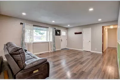 112 Arroyo Drive, Grants Pass, OR 97527 - Photo 3