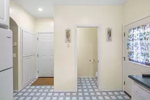 906 Mary Jane Ave, Ashland, OR 97520 - Photo 9