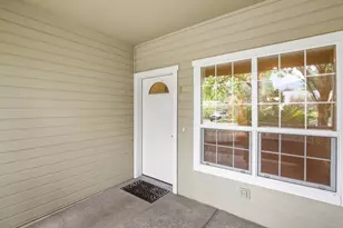 906 Mary Jane Ave, Ashland, OR 97520 - Photo 3