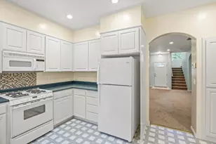 906 Mary Jane Ave, Ashland, OR 97520 - Photo 7