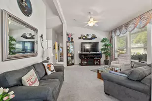 201 NW Creekside Dr, Grants Pass, OR 97526 - Photo 7