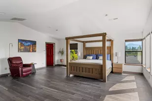 1748 NW Crescent Dr, Grants Pass, OR 97526 - Photo 17