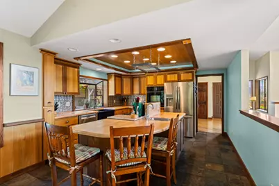 1748 NW Crescent Drive, Grants Pass, OR 97526 - Photo 11