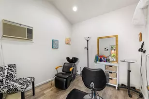 1748 NW Crescent Dr, Grants Pass, OR 97526 - Photo 39