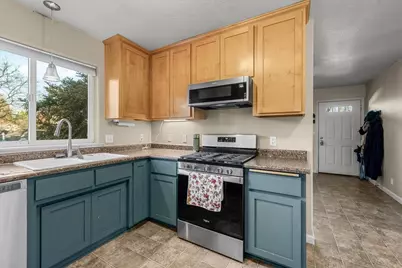 802 Park Street, Ashland, OR 97520 - Photo 9