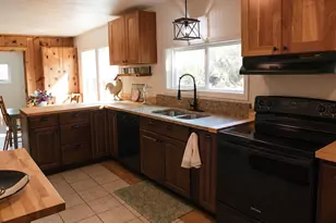 60813 Canyon Creek Ln, Canyon City, OR 97820 - Photo 13