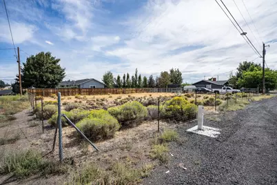 3478 SW Glacier Avenue, Redmond, OR 97756 - Photo 11