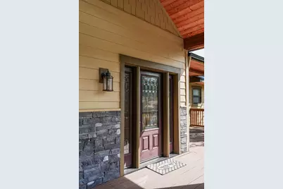 1073 Timber Ridge Loop, Klamath Falls, OR 97601 - Photo 11