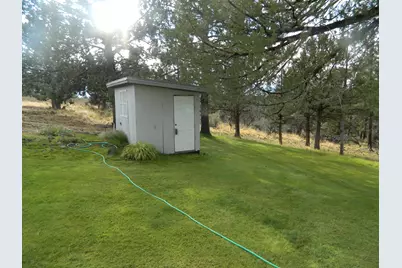 24051 Moccasin Lane, Chiloquin, OR 97624 - Photo 9