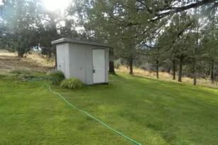 24051 Moccasin Ln, Chiloquin, OR 97624 - Photo 9