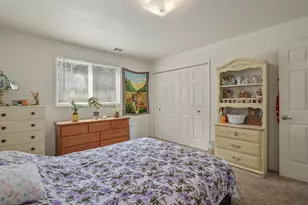 1880 Medart Ln, Grants Pass, OR 97527 - Photo 15