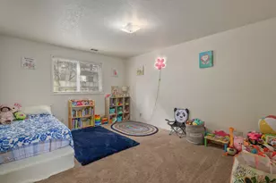 1880 Medart Ln, Grants Pass, OR 97527 - Photo 17