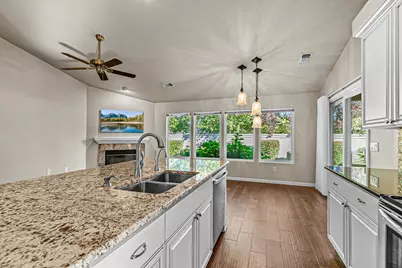 601 Summerwood Drive, Medford, OR 97504 - Photo 7