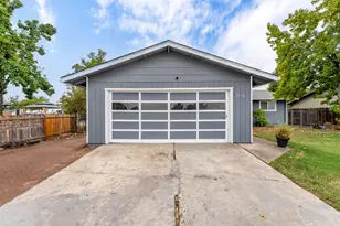 2098 Delta Waters Rd, Medford, OR 97504 - Photo 5