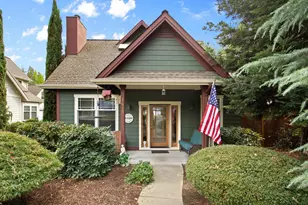 1613 SW I St, Grants Pass, OR 97526 - Photo 3