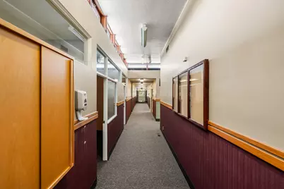 125 NE Manzanita Avenue, Grants Pass, OR 97526 - Photo 19