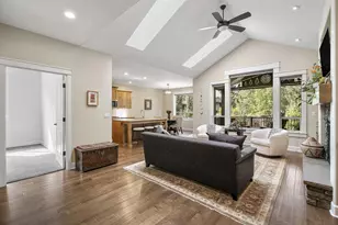 60220 Rolled Rock Way, Bend, OR 97702 - Photo 5