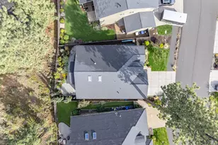 60220 Rolled Rock Way, Bend, OR 97702 - Photo 41