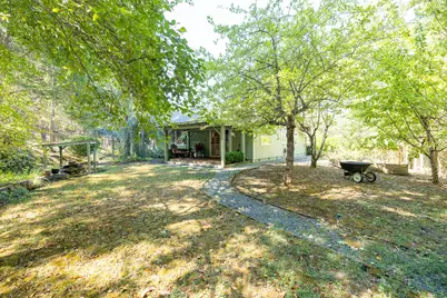 1355 Summit Loop, Grants Pass, OR 97527 - Photo 31