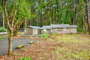 367 Madrona Dr, Cave Junction, OR 97523 - Photo 15