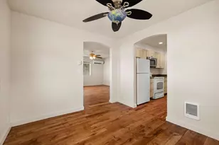 528 SE Cascade Ave, Redmond, OR 97756 - Photo 5