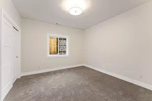 142 NW Crst Dr, Grants Pass, OR 97526 - Photo 29