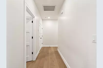 142 NW Crest Drive #403, Grants Pass, OR 97526 - Photo 25