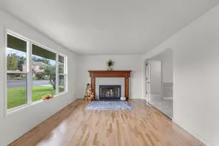 615 NE Fairview St, Prineville, OR 97754 - Photo 7