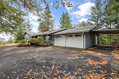 259 Tina Way, Grants Pass, OR 97526 - Photo 3