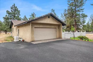 70120 Mustang Dr, Sisters, OR 97759 - Photo 5