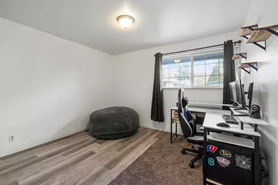 10242 McGuire Avenue, Klamath Falls, OR 97603 - Photo 21