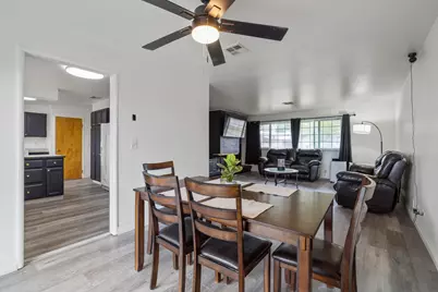 10242 McGuire Avenue, Klamath Falls, OR 97603 - Photo 5