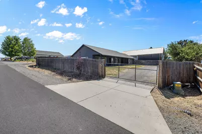 440 E Metolius Street, Culver, OR 97734 - Photo 31