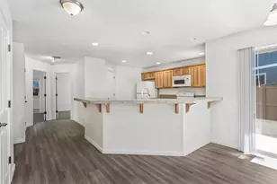 61730 Joan Court, Bend, OR 97702 - Photo 9