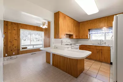 207 S Wendling Street, Klamath Falls, OR 97601 - Photo 15