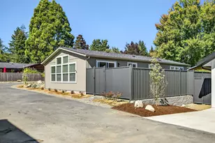 224 Alicia St, Ashland, OR 97520 - Photo 41